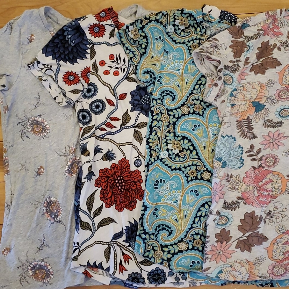 🦋4 floral t-shirts